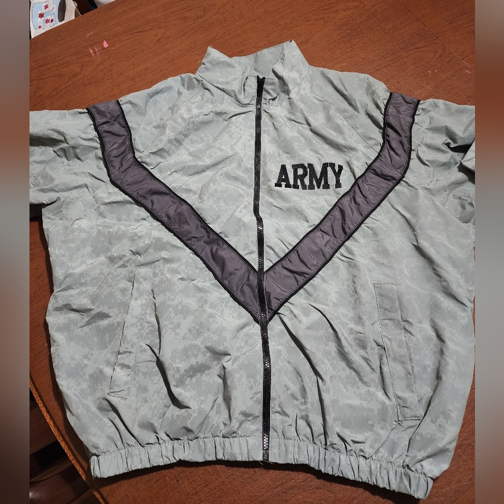 NWOT ... U.S. Army Gray and Black Jacket - Picture 4 of 8